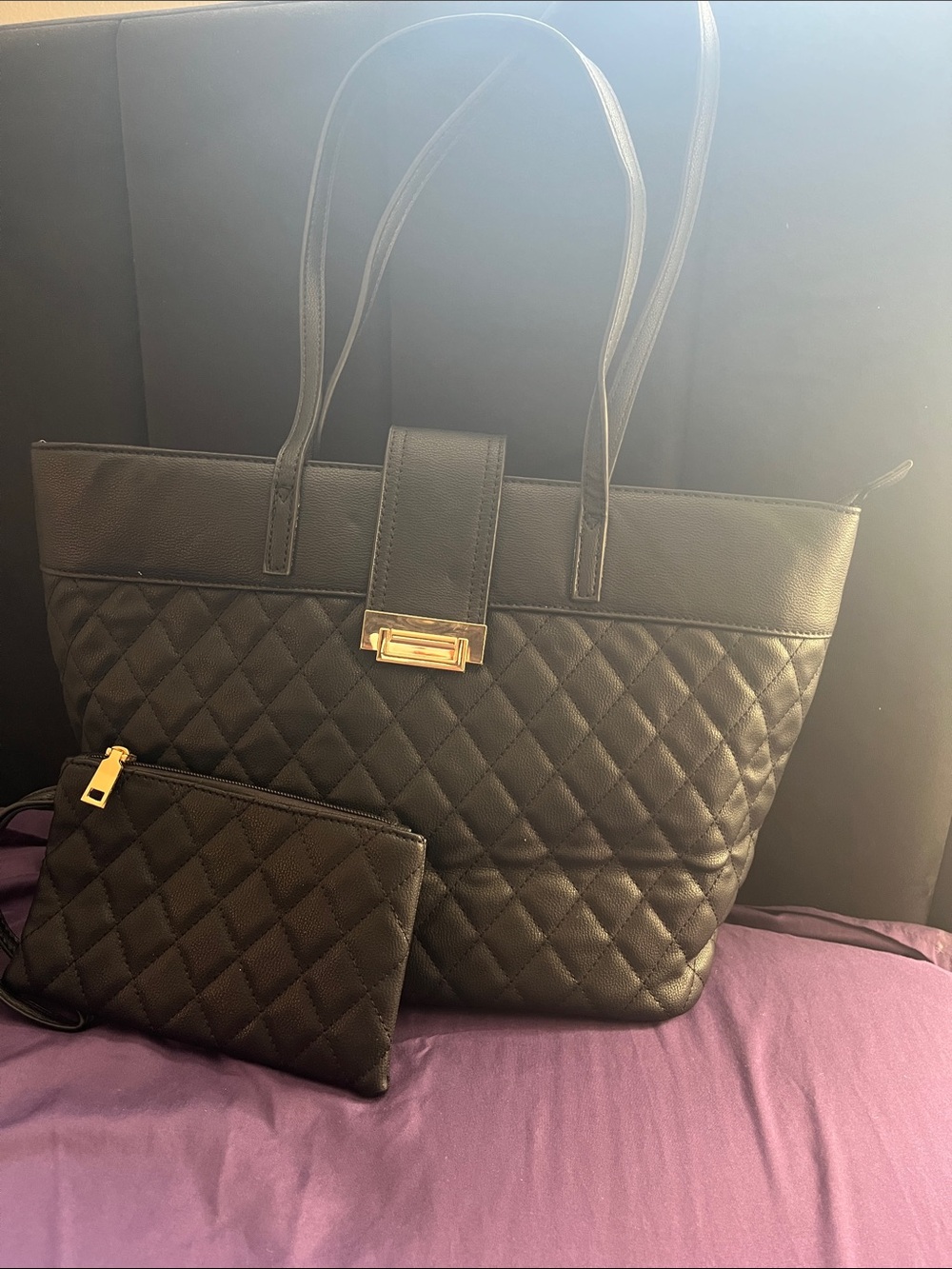 Black Quilted Tote Bag with Pouch - Classic Women's Handbag